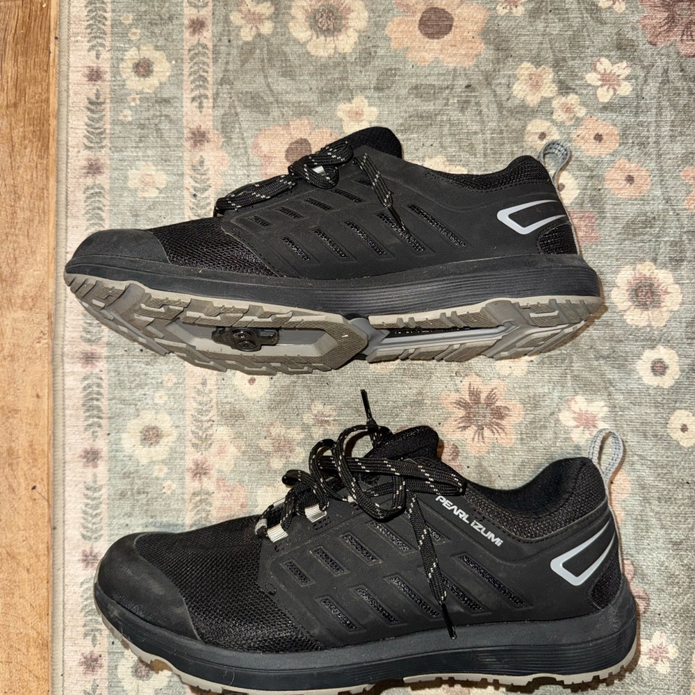 Pearl Izumi Men's Black Cycling Biking Shoes Clip In